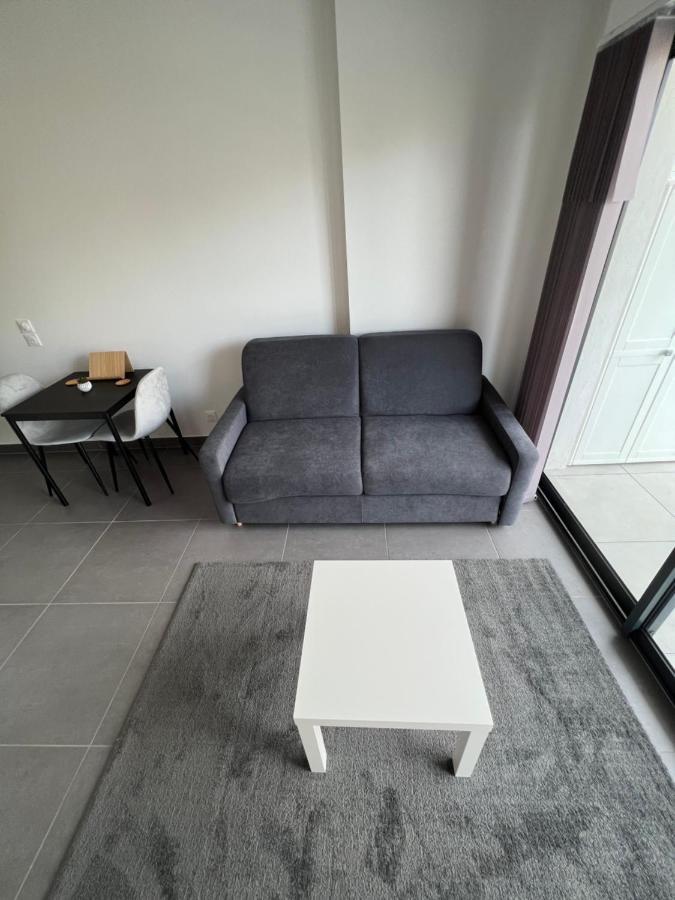 Appartement Tout Equipe Centre Ville Menton Buitenkant foto